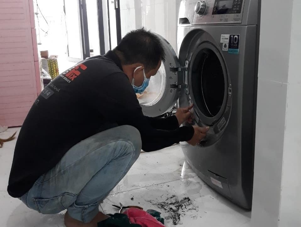 cách xử lý máy giặt LG báo lỗi de2